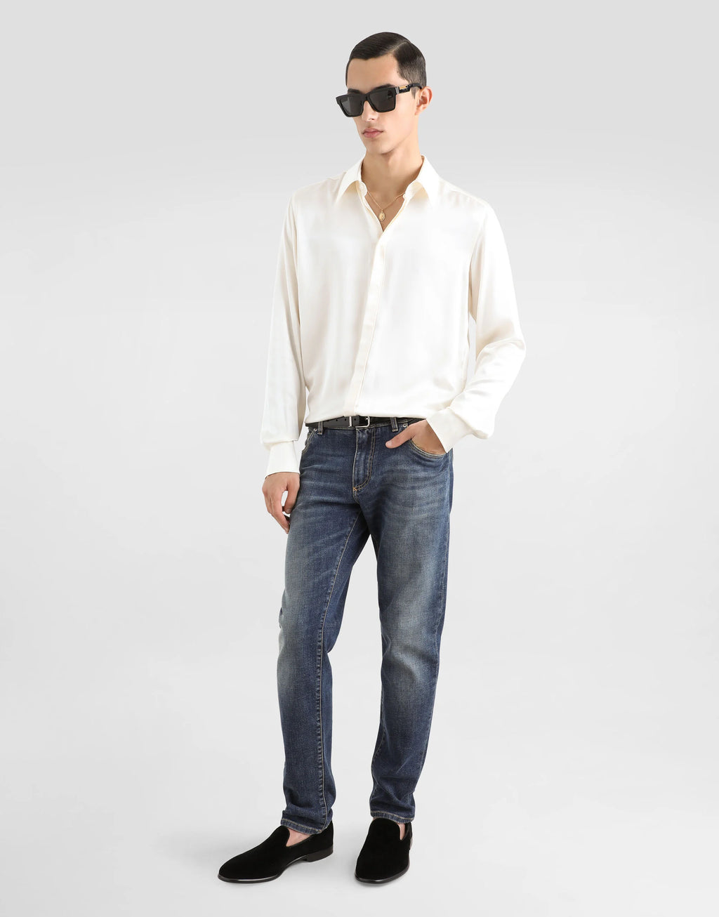 Light blue wash slim-fit stretch jeans